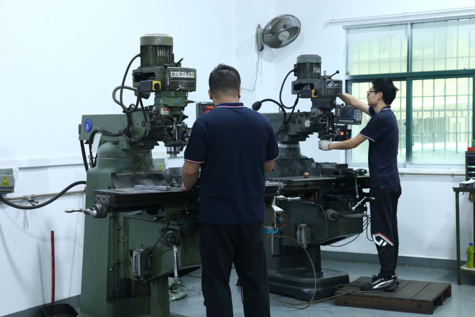 公司實(shí)力-銑床